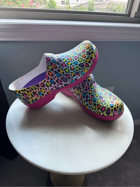 CROCS Shoes - CROCS x LISA FRANK Neria Pro II - Neon Leopard Slip-On Clogs with Purple Insole